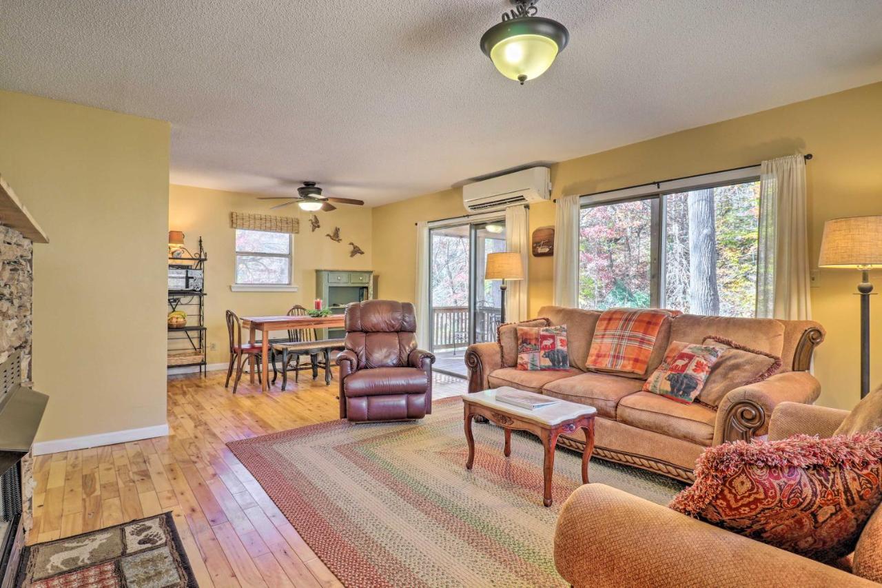 Вилла Creekside Retreat With Deck, 18 Miles To Wolf Ridge Weaverville Экстерьер фото