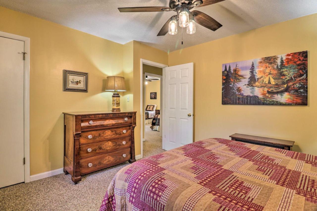 Вилла Creekside Retreat With Deck, 18 Miles To Wolf Ridge Weaverville Экстерьер фото